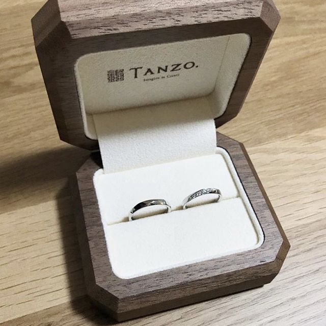 【TANZO.(鍛造指輪)の口コミ】 やっぱり指輪の製法です。鍛造製法の強度に惹かれました。鋳造製法の5倍以…
