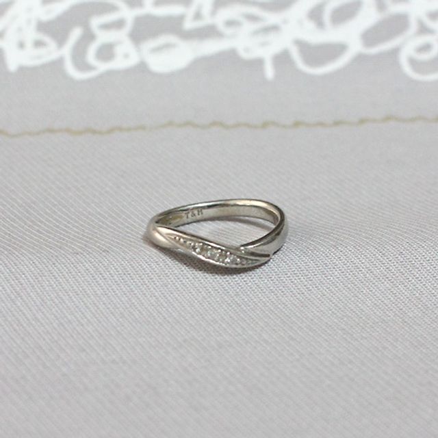 【ラザール ダイヤモンド(LAZARE DIAMOND)の口コミ】 指輪を付けっぱなしにしておきたかったので、家事などにも邪魔にならず普…