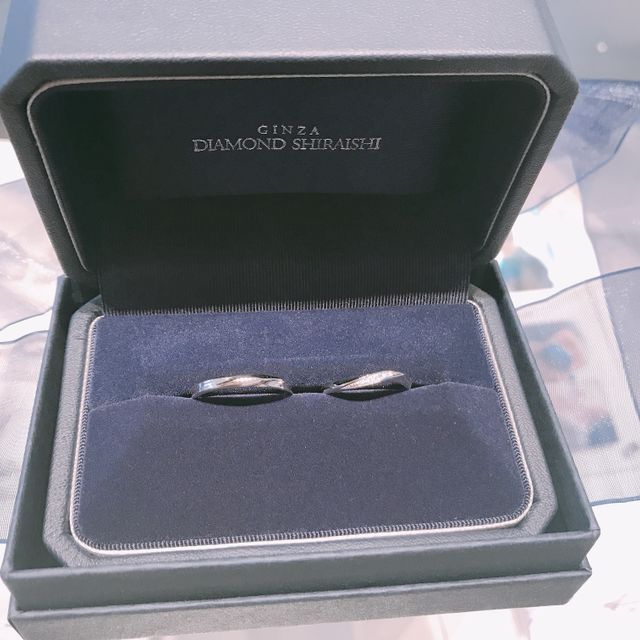 【銀座ダイヤモンドシライシの口コミ】 【デザイン】ダイヤ付きに憧れていましたが職場でも付けていたいため、シ…