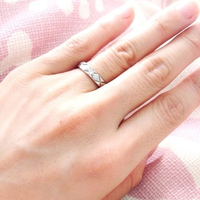 【シャネル(CHANEL)の口コミ】 元々このブランドがとても好きで婚約指輪もシャネルにしました。
ですので…