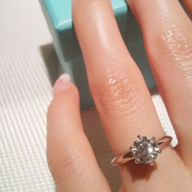 【ティファニー(Tiffany & Co.)の口コミ】 最初は別の指輪にしようかと思っていたのですが一度はめてしまうとフィッ…