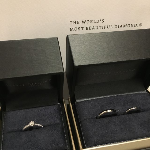 【ラザール ダイヤモンド(LAZARE DIAMOND)の口コミ】 着けている感覚が出来るだけないものが良いという彼のリクエストに、店員…