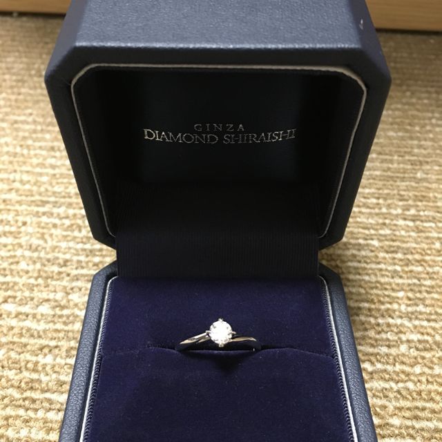 【銀座ダイヤモンドシライシの口コミ】 石だけ選んだプロポーズリングをもらって、後日リングを選びに行きました…