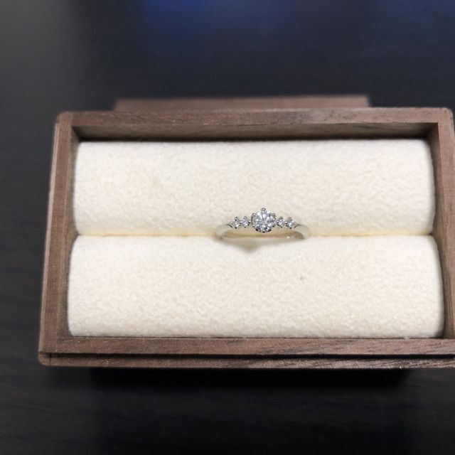 【PORTADA(ポルターダ)の口コミ】 婚約指輪と結婚指輪を重ね付けしたかったので、重ね付けが可能なデザイン…