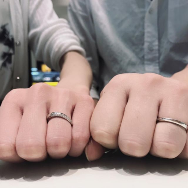 【俄(にわか)の口コミ】 シンプルで合わせやすいデザインでした。軽い付け心地なのと、普段はまっ…