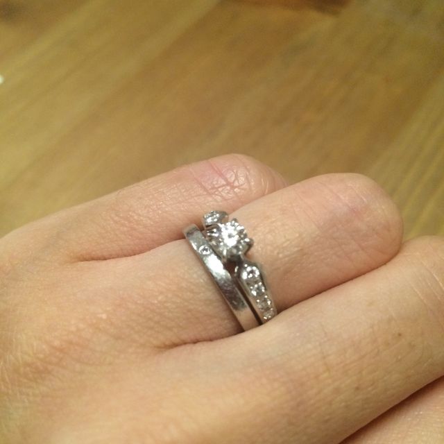 【一九宝飾の口コミ】 婚約指輪も普段付け出来るように高さが出ない、カジュアルなデザインを探…