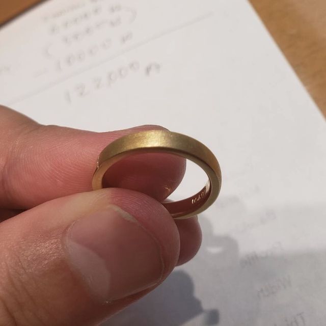 【FIRST DIAMOND(ファーストダイヤモンド)の口コミ】 最初から最後までオーダーメイド製法という点が、珍しいと思い、魅力的な…