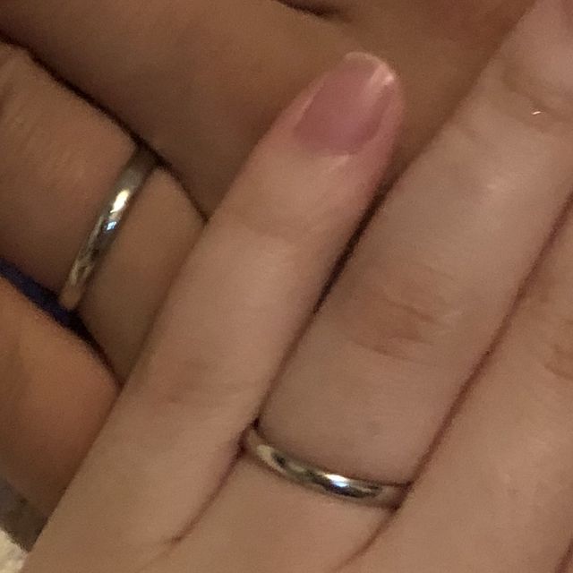 【日本ダイヤモンド貿易の口コミ】 職人さん手作り、デザインで一つ一つ手作りとゆう事でどれも素敵でした。…