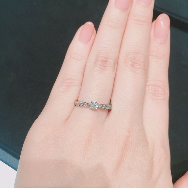 【ティファニー(Tiffany & Co.)の口コミ】 ハーモニーに絞って見ていました。高さを抑えているので使いやすそうでし…