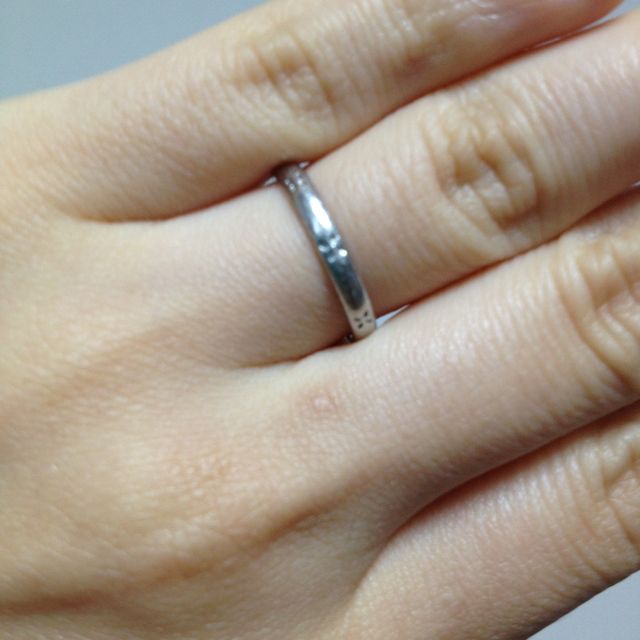 【ギンザタナカブライダル(GINZA TANAKA BRIDAL)の口コミ】 ずっとつけているものなのでつけやすいもの、歳を重ねても飽きのこないも…