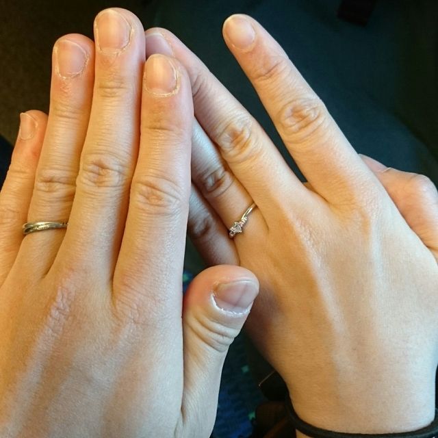 【JEWELRY STUDIO Advance(ジュエリースタジオアドバンス)の口コミ】 婚約指輪は彼が私をイメージしてハートのダイヤが付いていて、裏には隠れ…