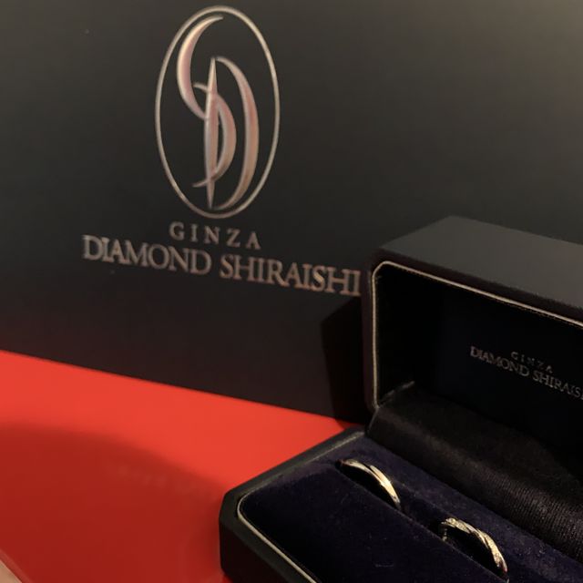 【銀座ダイヤモンドシライシの口コミ】 派手すぎず、ねじれたデザインがオシャレだったから。
予算をあらかじめ決…