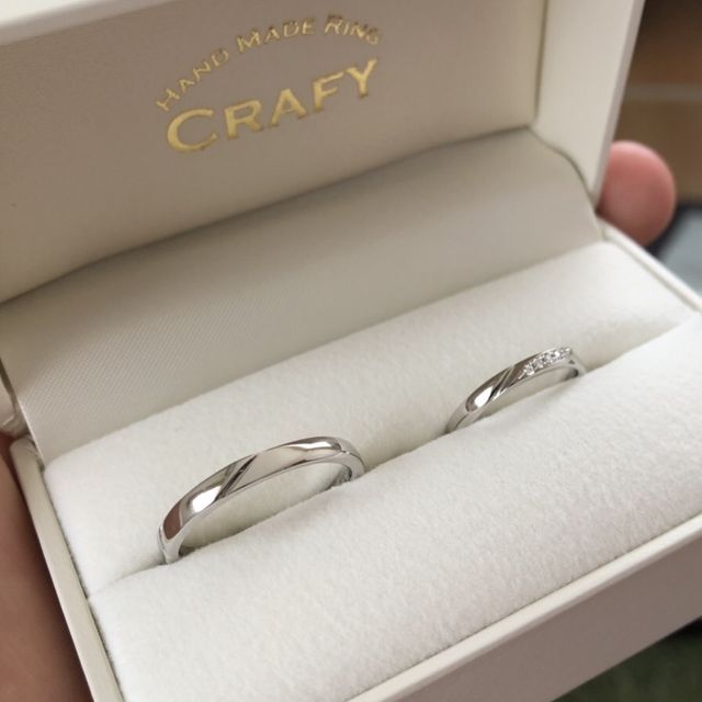 【CRAFY(クラフィ)の口コミ】 自分で好きな形を作れるところ。他のブランドの指輪も見ましたが、オリジ…