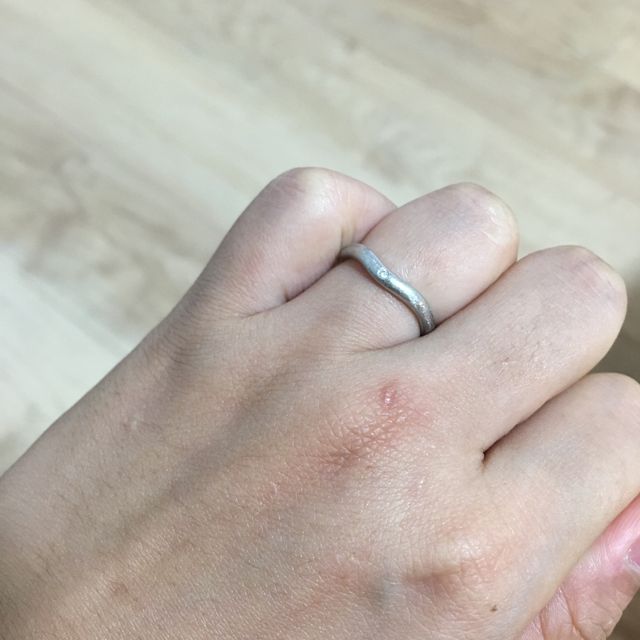 【ティファニー(Tiffany & Co.)の口コミ】 シンプルだけど可愛らしいデザインが良くて、憧れのティファニーから選び…