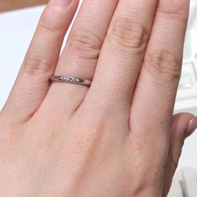 【銀座ダイヤモンドシライシの口コミ】 様々なタイプの中から、1番シンプルで飽きが来なさそうなストレートタイプ…