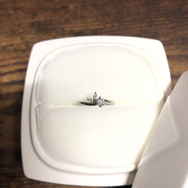 【俄(にわか)の口コミ】 デザインがとても気に入りました。個人的に月が好きなので月をモチーフに…