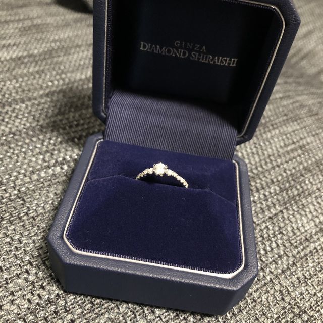 【銀座ダイヤモンドシライシの口コミ】 さまざまな形の中から可愛らしい！けどシンプルなものを探しました。あま…
