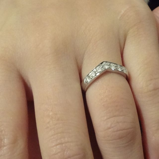 【ティファニー(Tiffany & Co.)の口コミ】 憧れのティファニー！ということと、指が太めなのでVできれいに見えるとい…