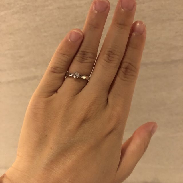 【ティファニー(Tiffany & Co.)の口コミ】 手が小さいので、ダイヤの石が大きすぎたり、リング部分が太いと指輪映え…
