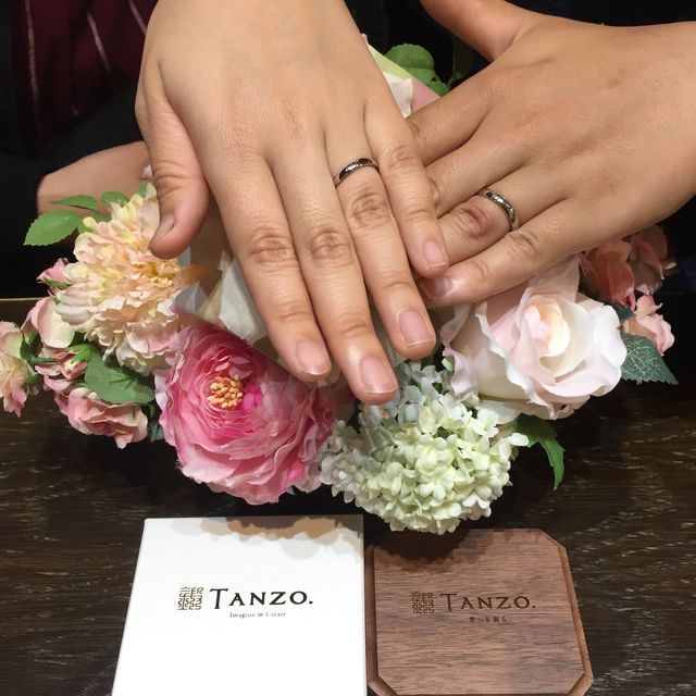 【TANZO.(鍛造指輪)の口コミ】 オーダーメイドかつ、高級感があった。婚約指輪を旦那さんが作ってくれて…