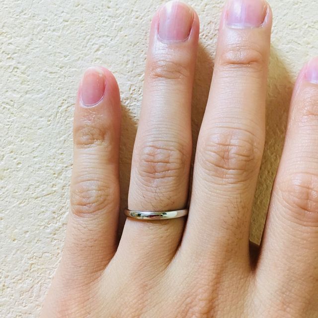 【銀座ダイヤモンドシライシの口コミ】 指輪の着け心地が良かった。
普段指輪を着けないが、指にはめてみた時に手…