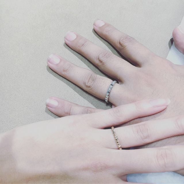 【ブシュロン(BOUCHERON)の口コミ】 シンプル石なしの指輪を探していました！
デザインもシンプルですが光が当…