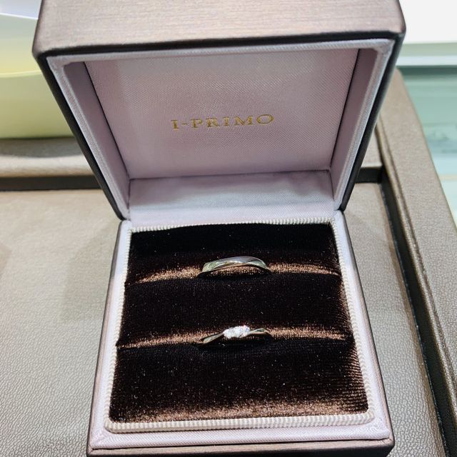 【アイプリモ(I-PRIMO)の口コミ】 仕事をしている時もダイヤなどの突っかかりがないデザインを希望していま…