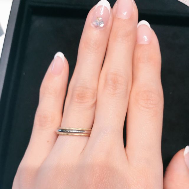 【ティファニー(Tiffany & Co.)の口コミ】 ゴールドとプラチナのコンビデザインで、他のアクセサリーとの相性も良さ…