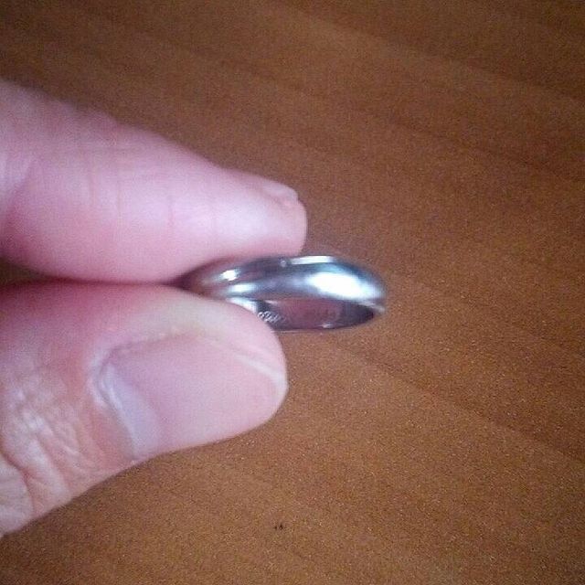 【Tous Les Deux(トゥー・レ・ドゥー)の口コミ】 仕事柄手が汚れたりキズついたりするので、あまり太かったりつけていて違…