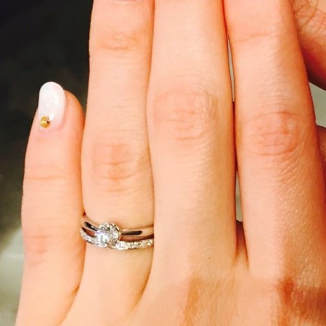 【ヴァンドーム青山(VENDOME AOYAMA)の口コミ】 一粒ダイヤのデザインが気に入った。
ダイヤに向かってくびれる形のリング…