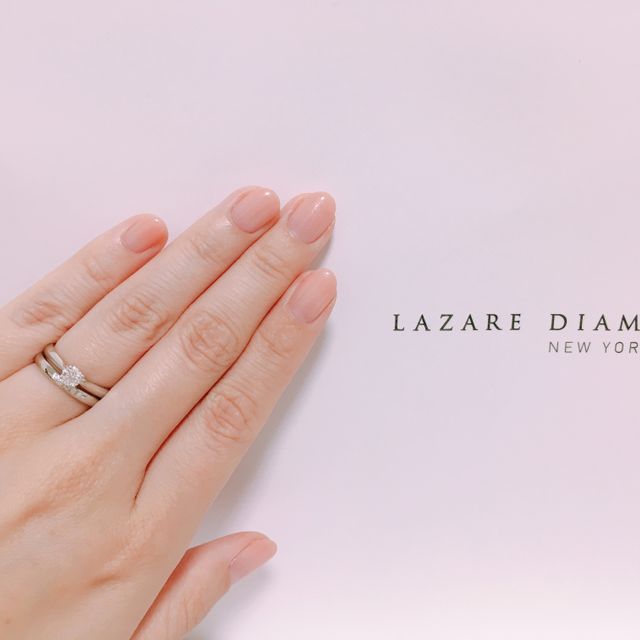 【ラザール ダイヤモンド(LAZARE DIAMOND)の口コミ】 婚約指輪をラザールのものに決めたので、同じブランドで揃えようと思い決…
