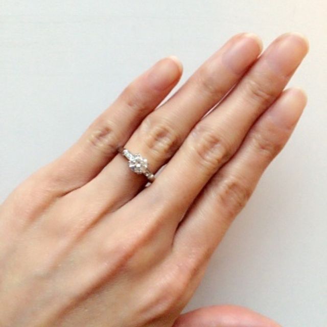 【ハリー・ウィンストン(Harry Winston)の口コミ】 ブランドはいくつか候補もありましたが、夫が気に入っていたブランドで決…