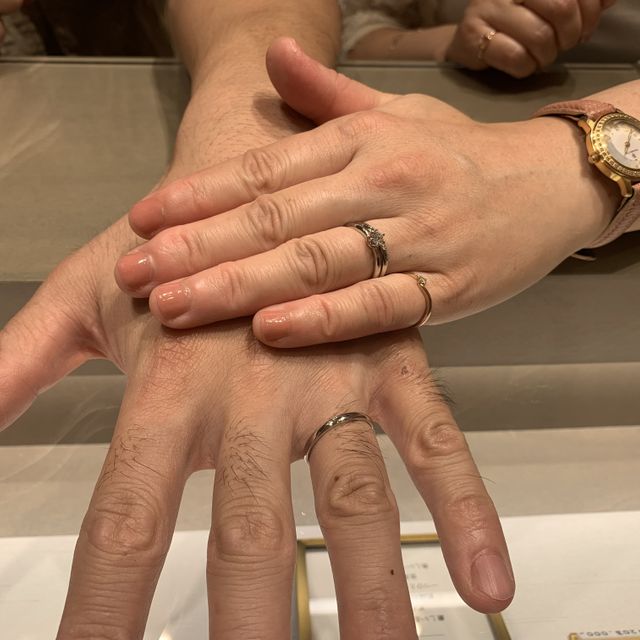 【アイプリモ(I-PRIMO)の口コミ】 値段はもちろんのこと、指輪の形・ダイヤの数・婚約指輪と重ね付けした感…