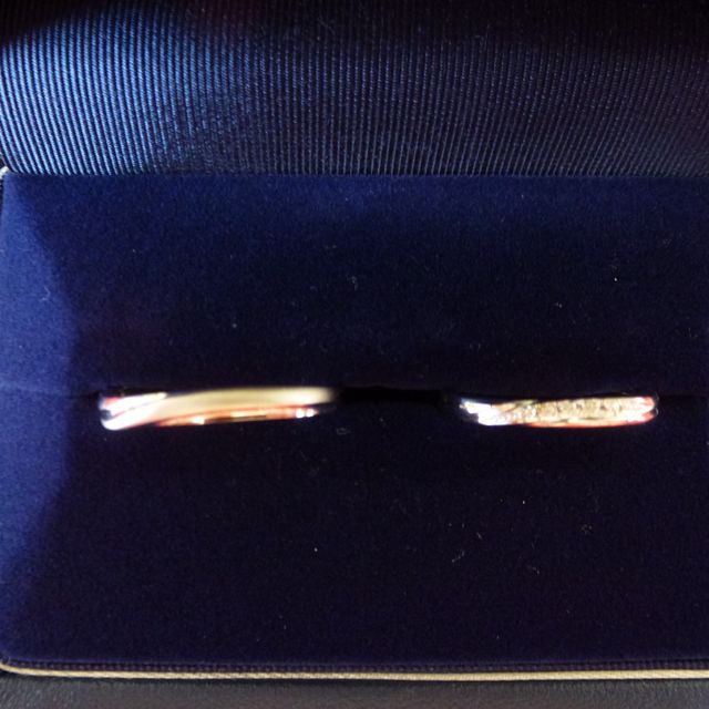 【銀座ダイヤモンドシライシの口コミ】 結婚指輪を選ぶ際にお互いで共通していた意見は、仕事上で常に指輪をつけ…