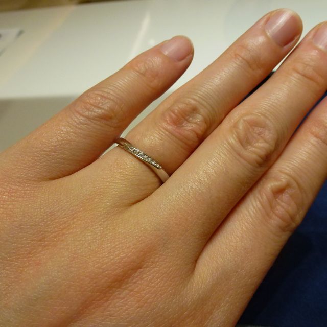 【4℃ BRIDAL(ヨンドシーブライダル)の口コミ】 2019年限定モデルのOur Storyという商品は特別感があり気に入りました。プ…