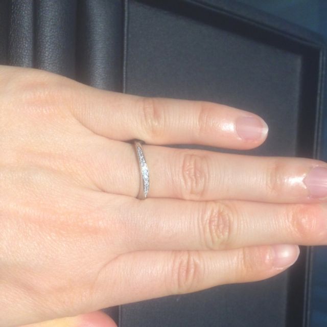 【ケイウノ ブライダル(K.UNO BRIDAL)の口コミ】 シンプルなデザインで派手すぎず日常的に着けるのに向いていること、さら…