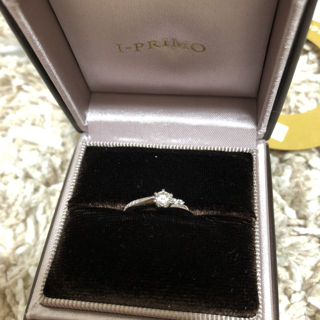 【アイプリモ(I-PRIMO)の口コミ】 派手すぎずちょうどいい感じだった。
並んでるのを見てみたときにはめた感…