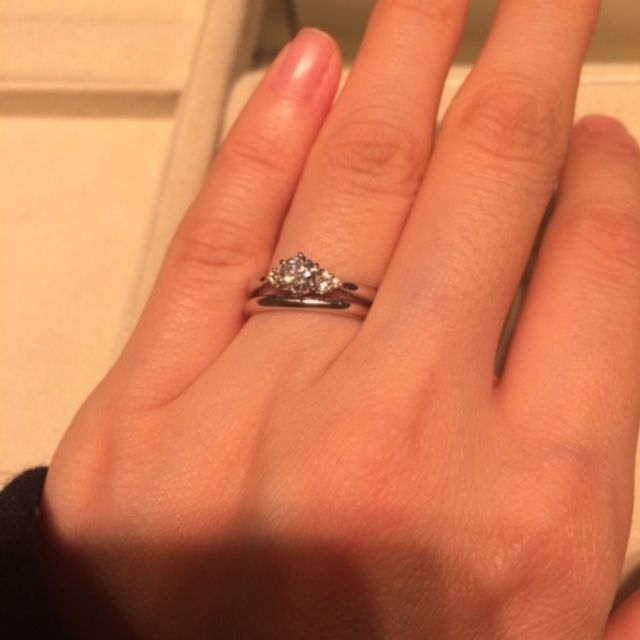 【ギンザタナカブライダル(GINZA TANAKA BRIDAL)の口コミ】 ブーケ＆ブートニアのメレダイヤの輝きが素敵です。セットの結婚指輪も素…