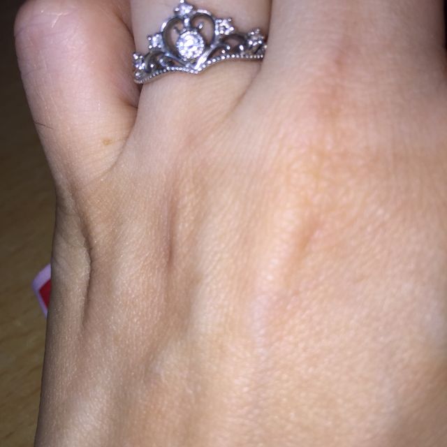 【ケイウノ ブライダル(K.UNO BRIDAL)の口コミ】 なるべく20万円以内で可愛らしく、できれば普段でも使えるデザインのもの…