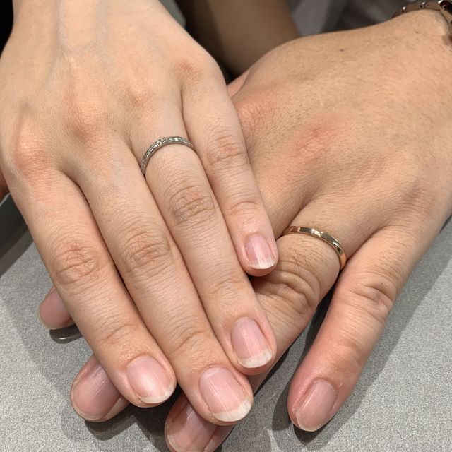 【アイプリモ(I-PRIMO)の口コミ】 色んなデザイン、色んな色を見比べました。
デザインは私と彼女それぞれで…