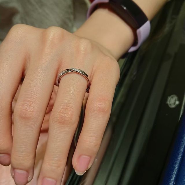 【エクセルコダイヤモンド(EXELCO DIAMOND)の口コミ】 ストレートタイプです。全体的にねじりがたくさん入っており、そこにダイ…