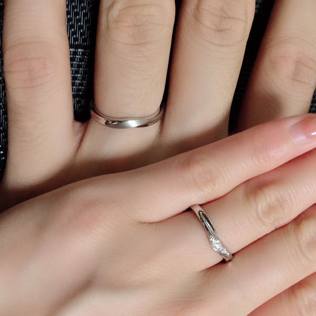 【銀座ダイヤモンドシライシの口コミ】 とてもはめごこちが良く、良いフィット感でした。
V字タイプをはめた時が…