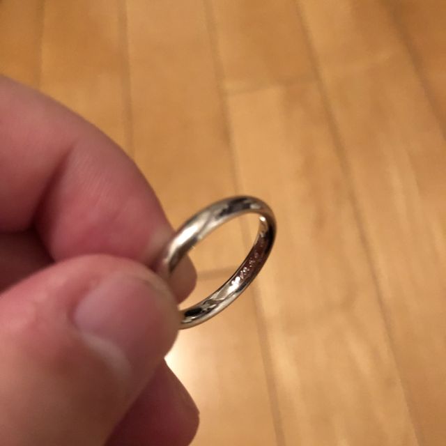 【ヴァン クリーフ＆アーペル(Van Cleef & Arpels)の口コミ】 嫁がヴァンクリを気に入ったので揃えて購入しました。ぱっと見はシンプル…