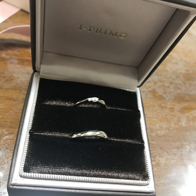 【アイプリモ(I-PRIMO)の口コミ】 指輪のデザインがとても可愛いくて気に入りました。ダイヤが輝いていると…