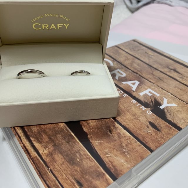 【CRAFY(クラフィ)の口コミ】 色んなお店で、指輪を見ていたのですが、中々自分達がいいと思った指輪が…