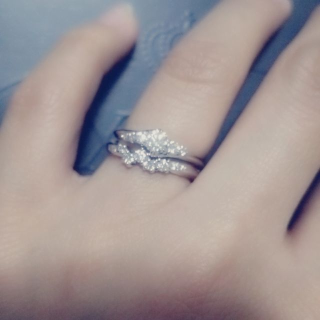 【エクセルコダイヤモンド(EXELCO DIAMOND)の口コミ】 結婚指輪から探しました。みんなとデザインが被るのが嫌だったので、ダイ…