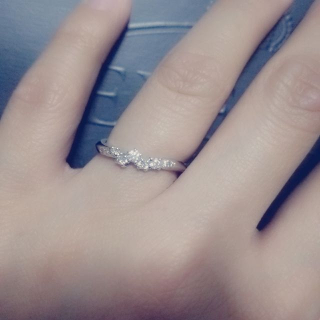 【エクセルコダイヤモンド(EXELCO DIAMOND)の口コミ】 結婚指輪から探しました。みんなとデザインが被るのが嫌だったので、ダイ…