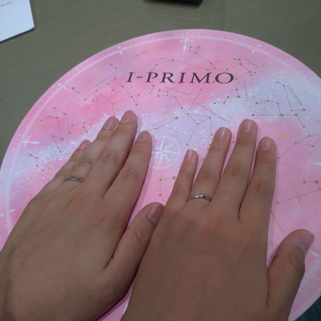 【アイプリモ(I-PRIMO)の口コミ】 一番の決め手は、普段アクセサリーをほとんど着用しない２人にあった、付…