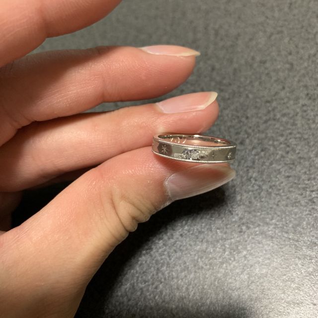 【JEWELRY  KAMATA(ジュエリーかまた)の口コミ】 品揃え豊富でありどれがいいか迷って決めれないでいましたが店員さんが自…