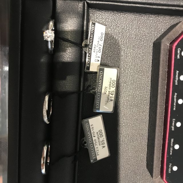 【エクセルコダイヤモンド(EXELCO DIAMOND)の口コミ】 シンプルなデザインで気に入りました。高さがあるので、よりダイヤモンド…